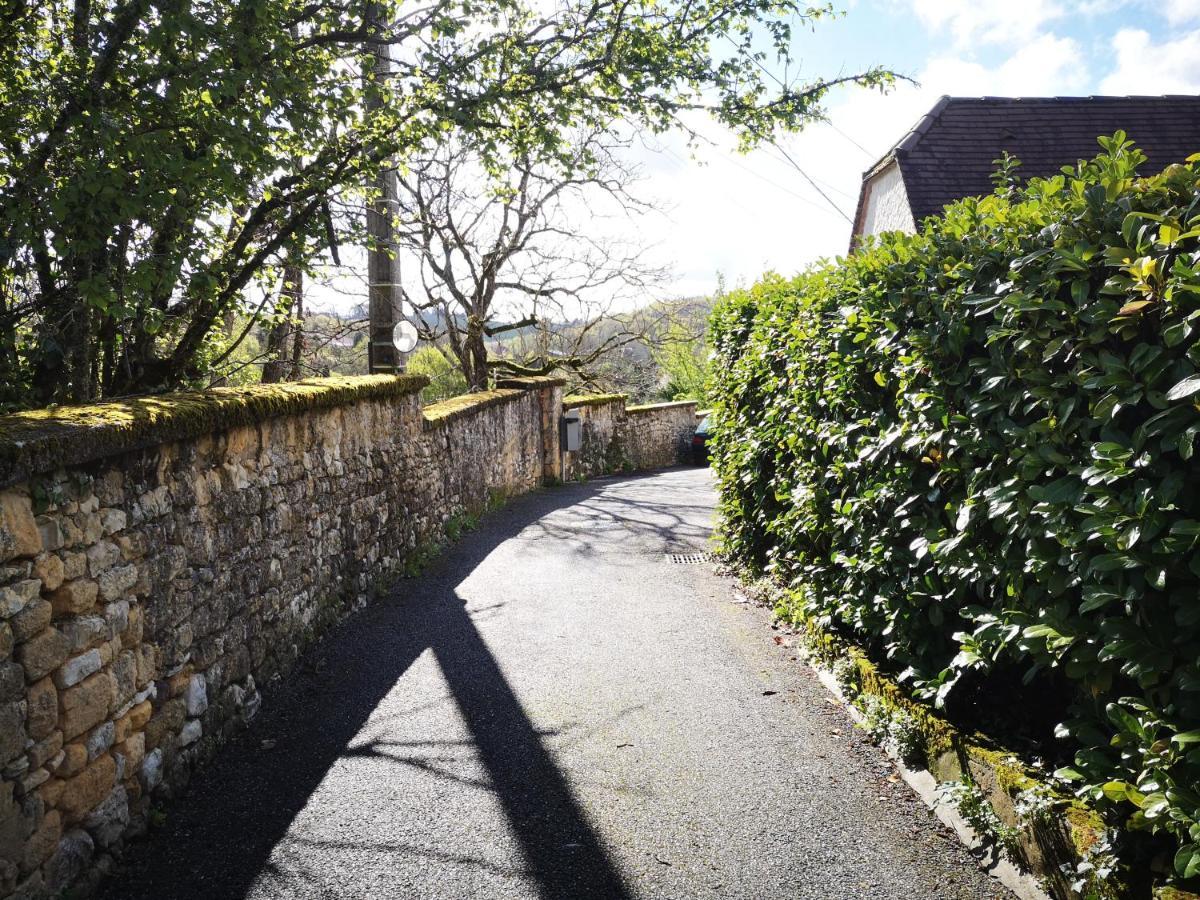 Appartamento Le Petit Cocon De La Poste Gourdon en Quercy Esterno foto